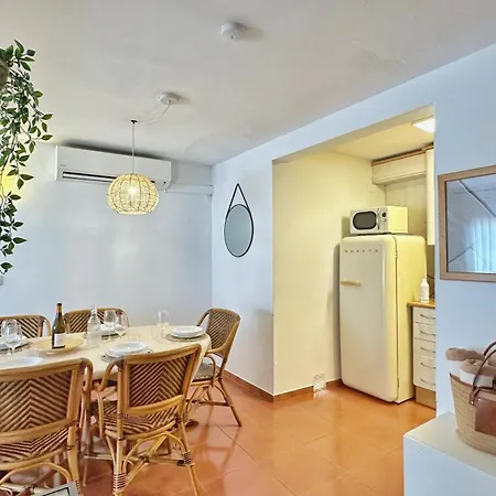 Апартаменты Nomad Haux In The Heart Of Tossa 3