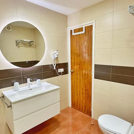 Appartement Nomad Haux In The Heart Of Tossa 3 *